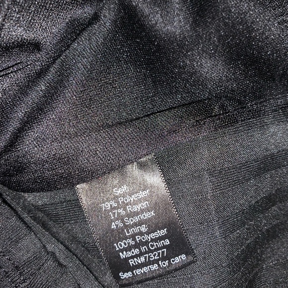 Black Mini Tank Top-Goes with Floral Cape- Bundle for Discount! - Picture 5 of 5